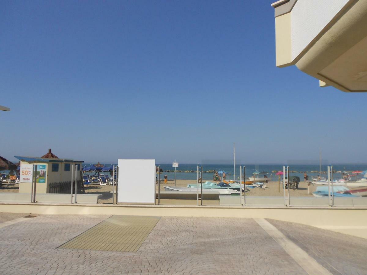 Country House Prima Casa Villa Francavilla Al Mare Bagian luar foto